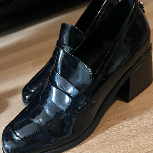 Marc Fisher Kchris Black Loafers - Picture 2 of 6